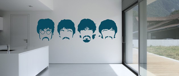 Samolepka na ze Beatles, polep na stnu a nbytek