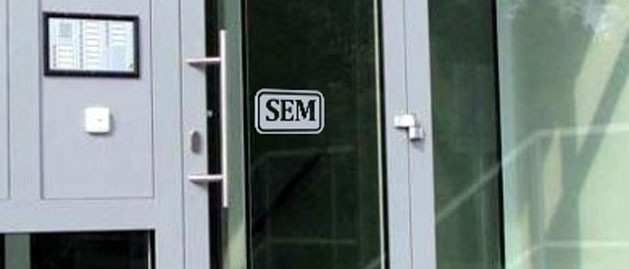 Otvrn dve sem