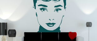 Nálepka na zeď Audrey Hepburn snídaně u Tiffanyho, polep na stěnu a nábytek